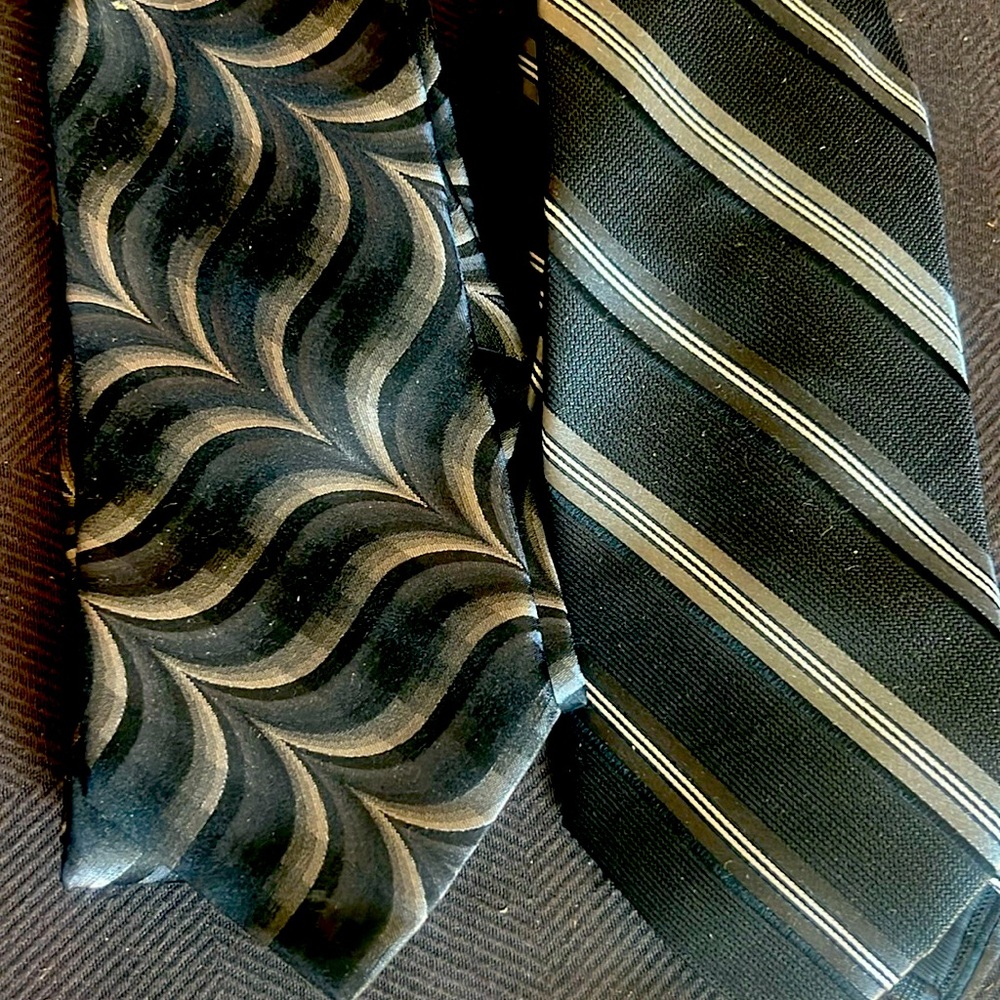Men’s Nice Dark Black & Gray 3” Ties  Very Clean Pet and Smoke Free